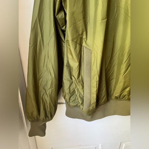 Cabelas wind breaker rain pullover - Picture 2 of 7